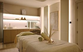 Al Aziziyah Boutique Hotel By The Torch